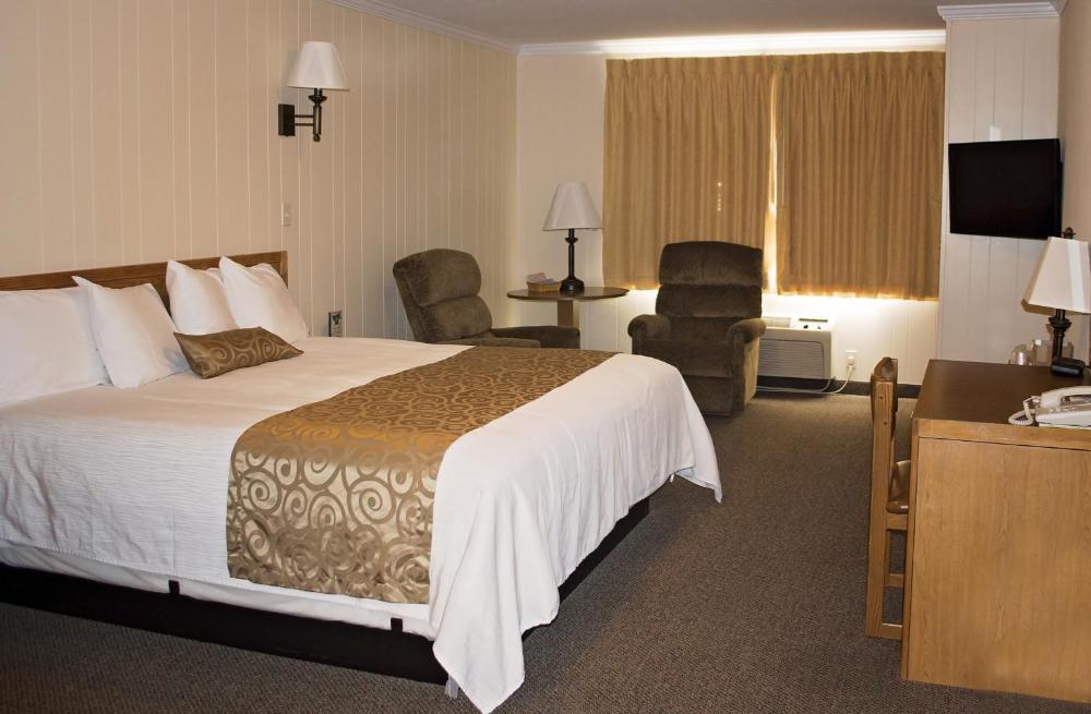 Classic King Room interior